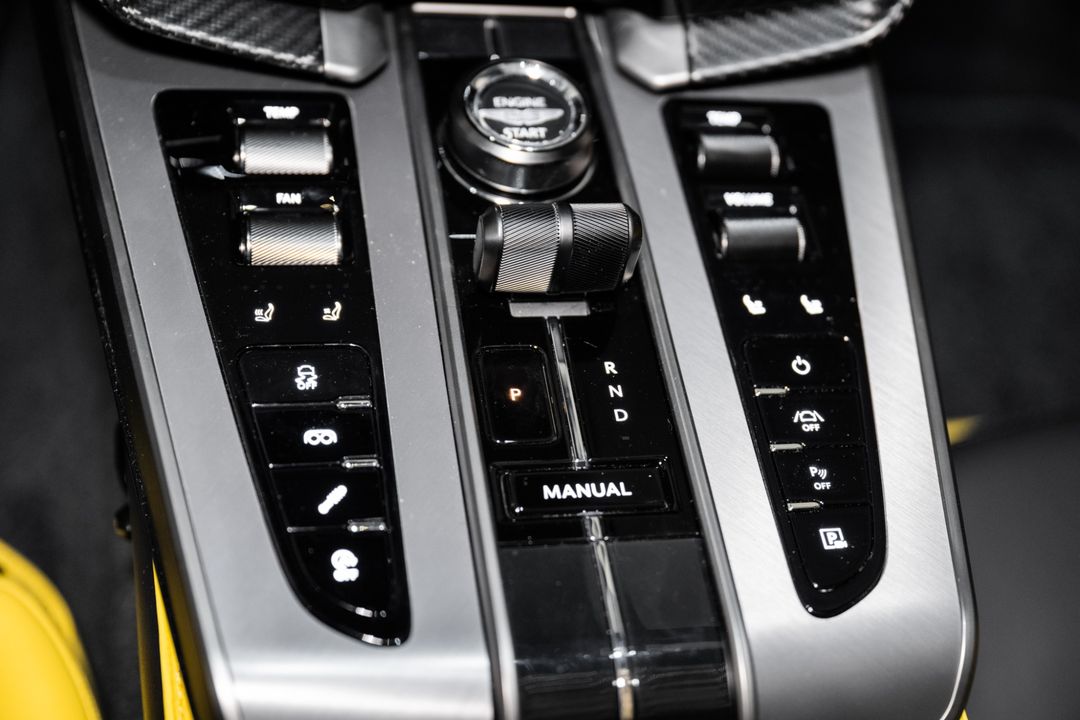 2025 Aston Martin Vanquish