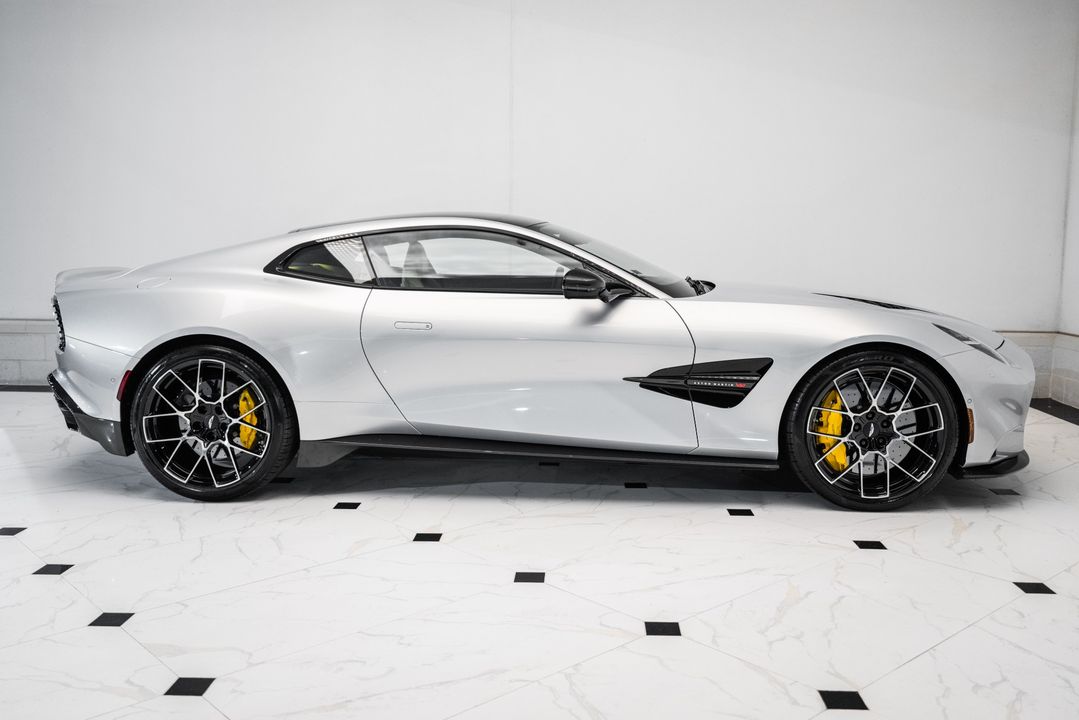 2025 Aston Martin Vanquish