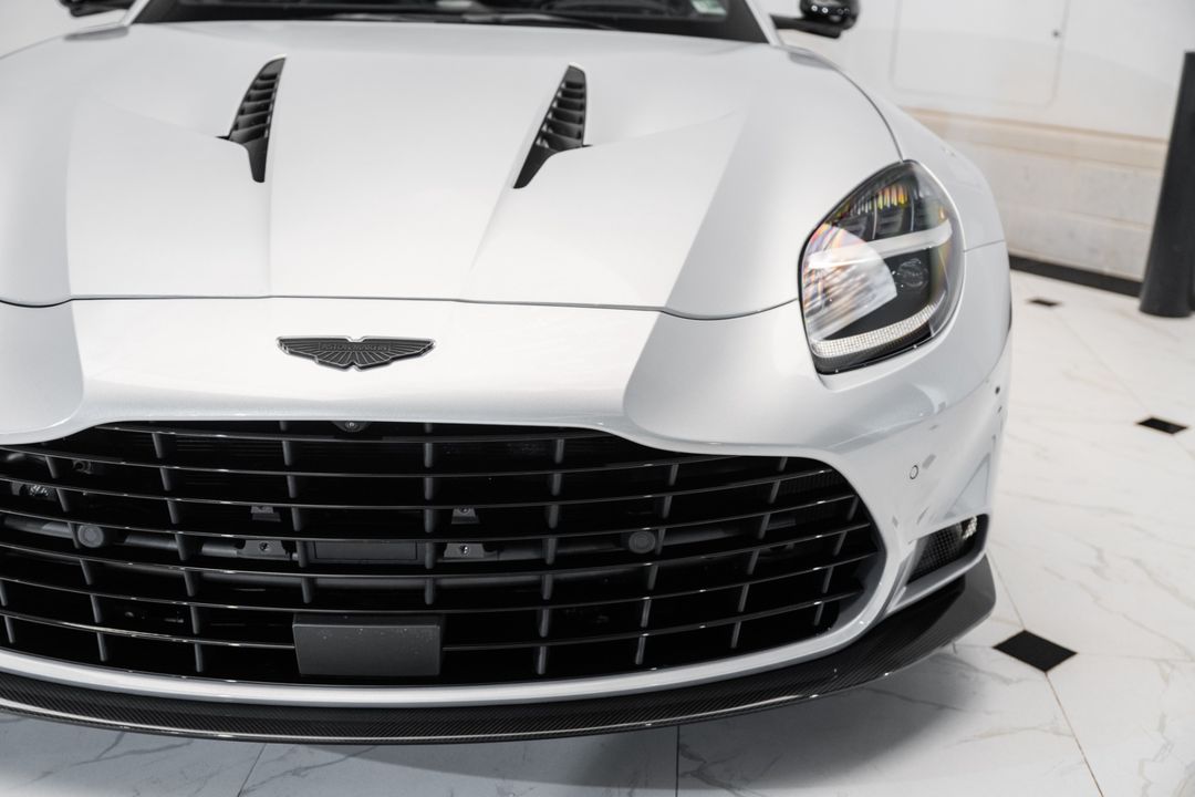 2025 Aston Martin Vanquish