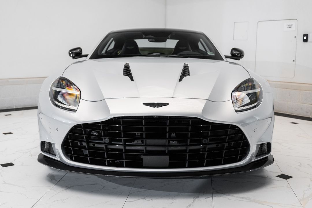 2025 Aston Martin Vanquish