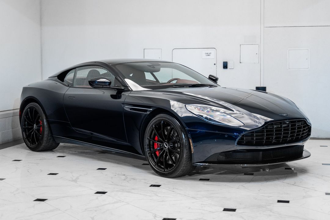 2023 Aston Martin DB11