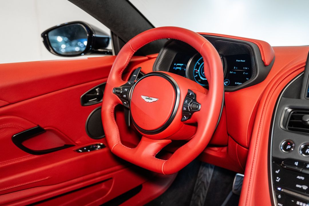 2023 Aston Martin DB11