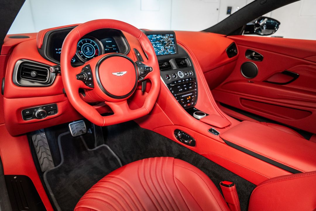 2023 Aston Martin DB11