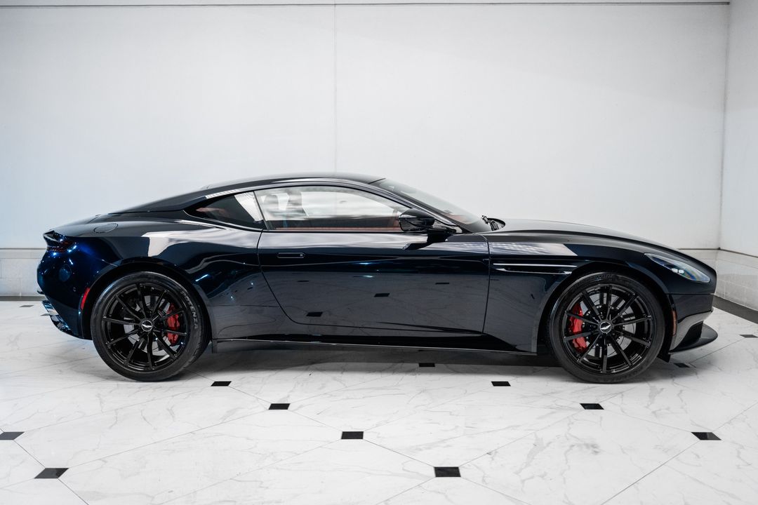 2023 Aston Martin DB11
