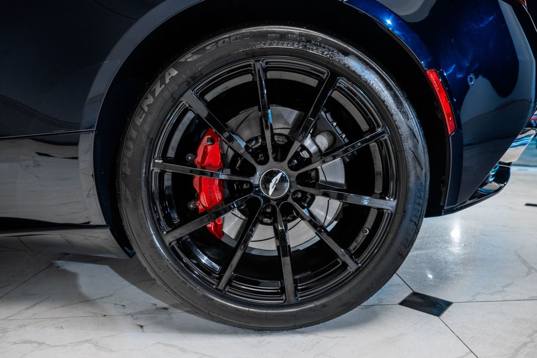 2023 Aston Martin DB11
