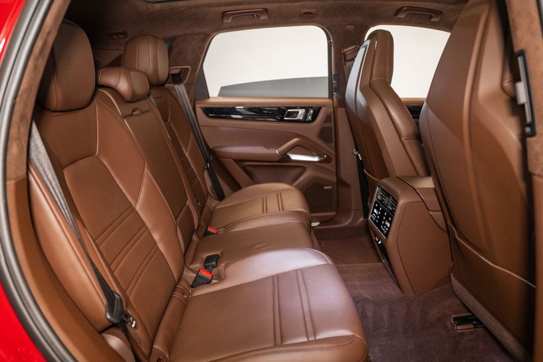 2023 Porsche Cayenne