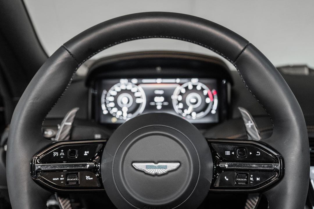 2025 Aston Martin DB12