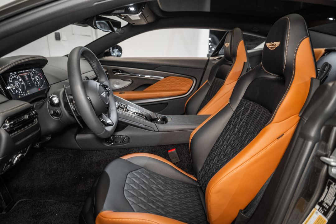 2025 Aston Martin DB12