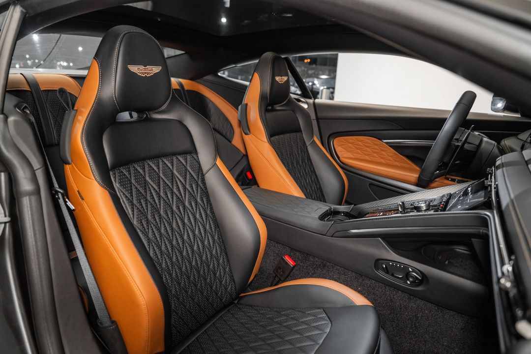 2025 Aston Martin DB12