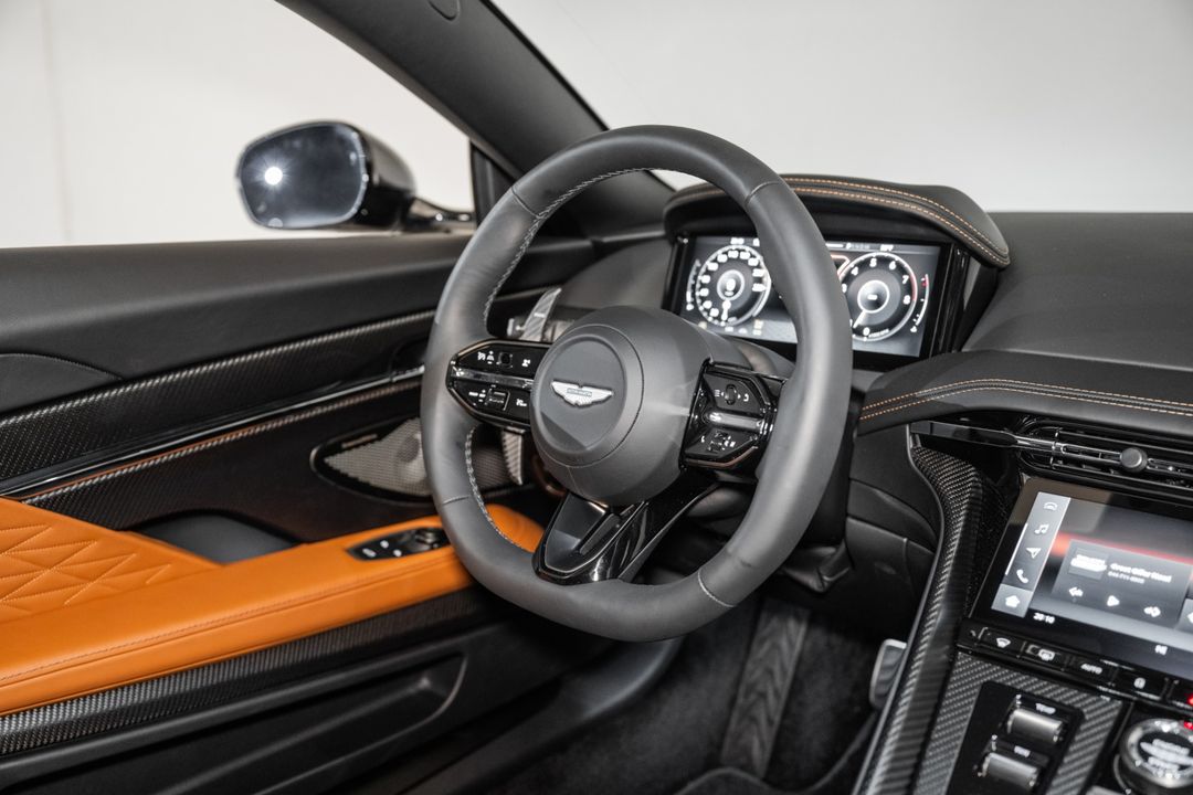 2025 Aston Martin DB12