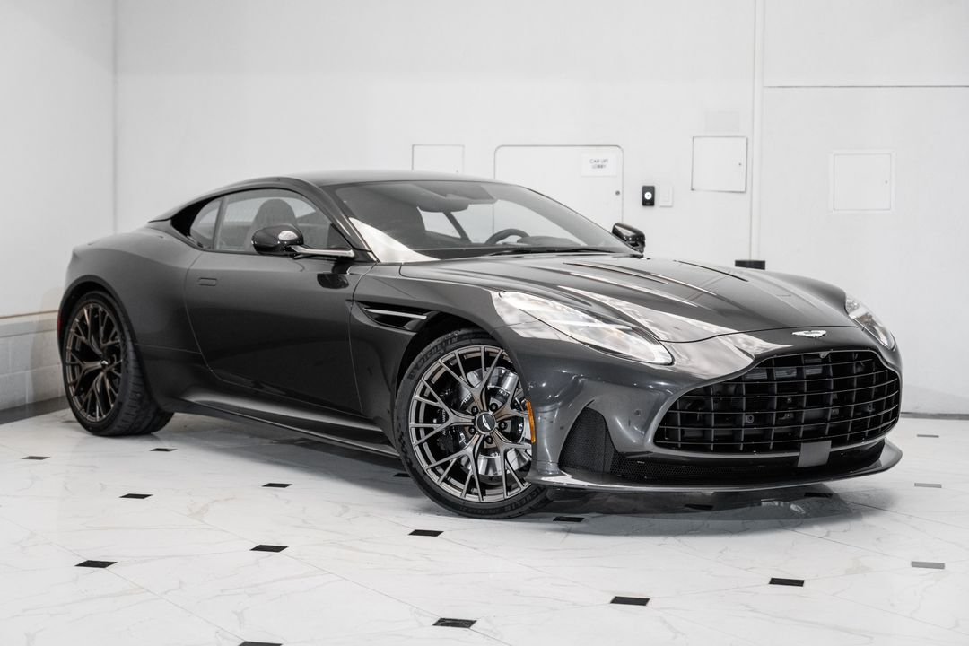 2025 Aston Martin DB12