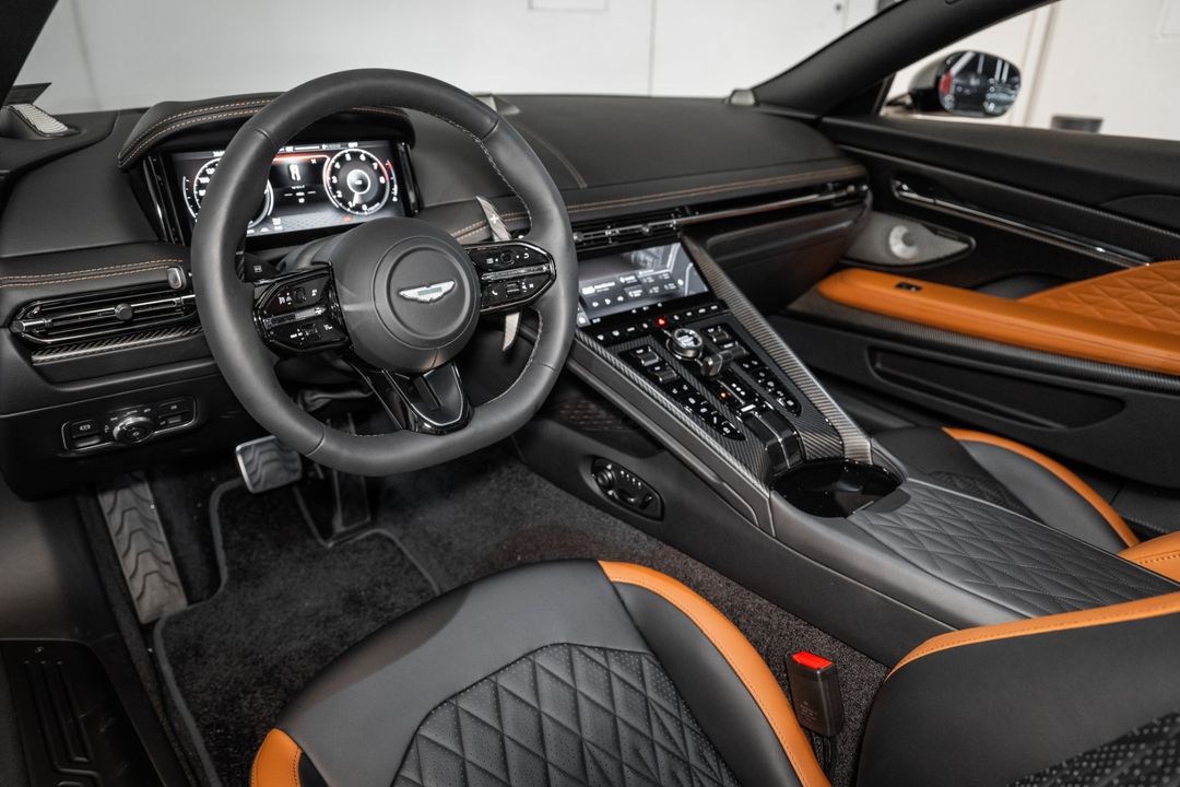 2025 Aston Martin DB12