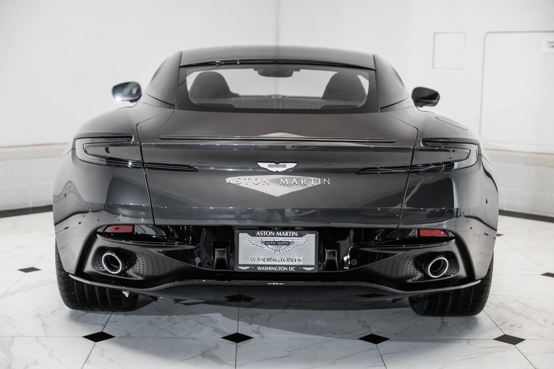 2025 Aston Martin DB12