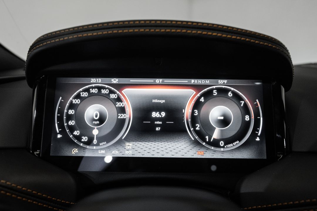 2025 Aston Martin DB12