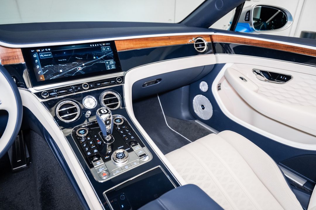 2025 Bentley Continental