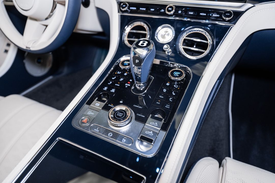 2025 Bentley Continental