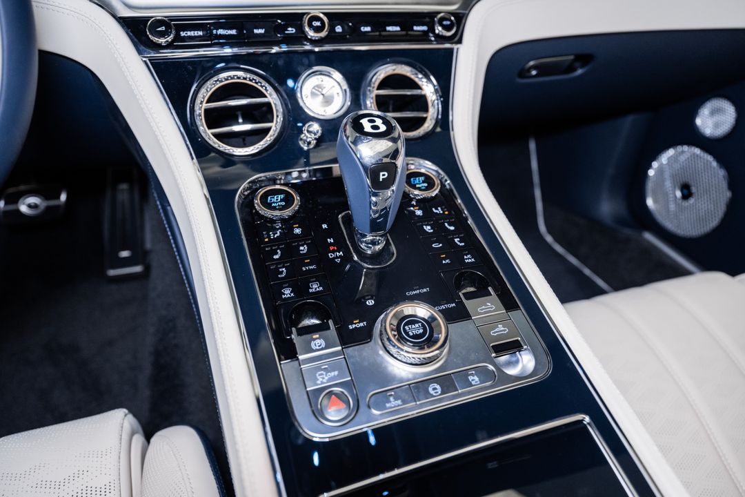 2025 Bentley Continental