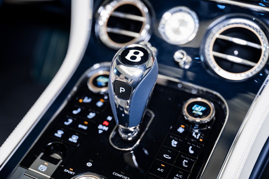 2025 Bentley Continental