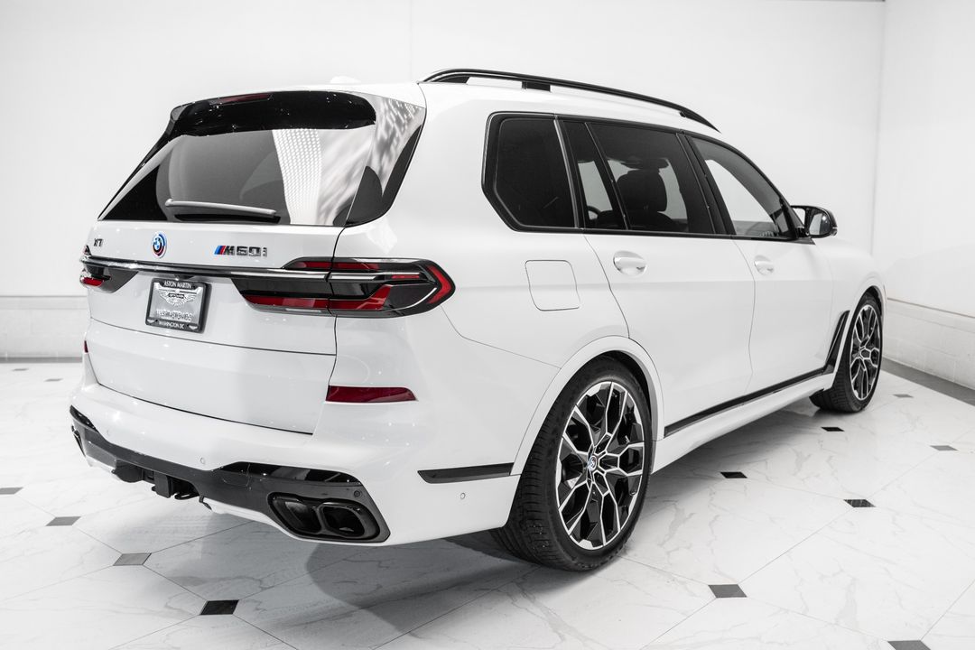 2023 BMW X7