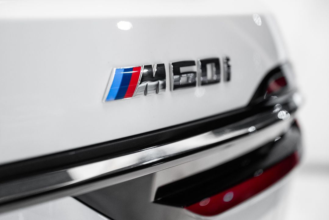 2023 BMW X7