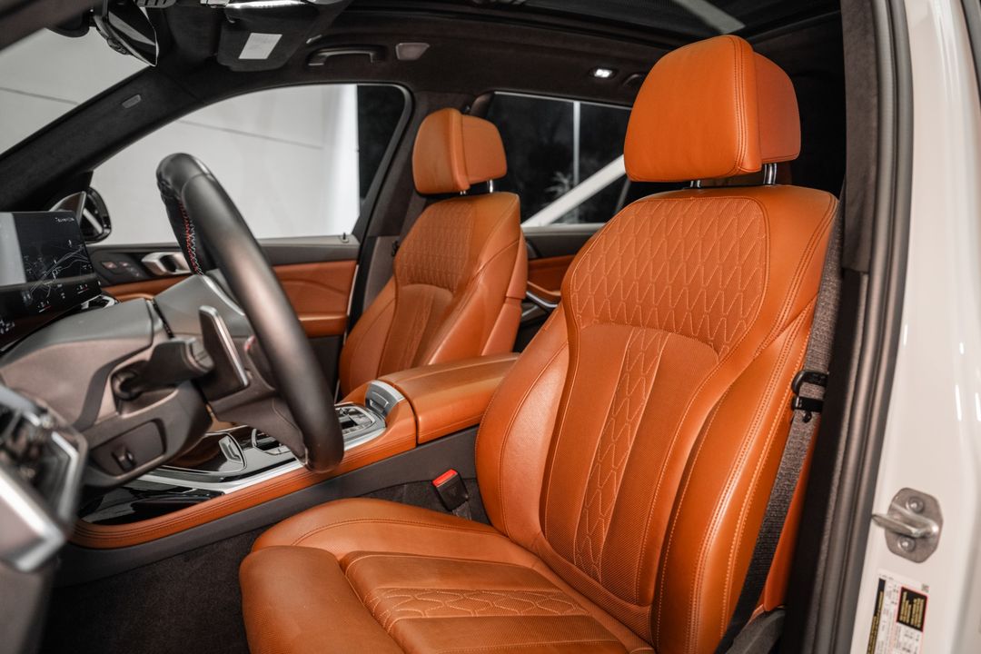 2023 BMW X7