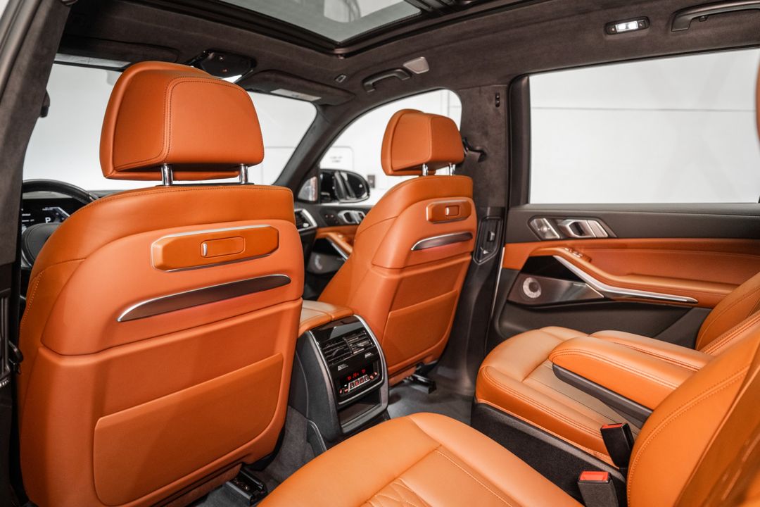 2023 BMW X7