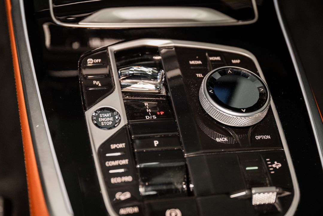 2023 BMW X7