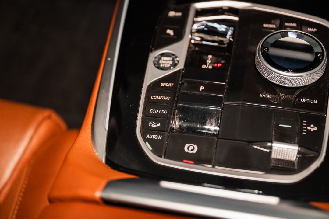 2023 BMW X7