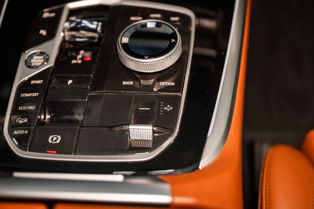 2023 BMW X7