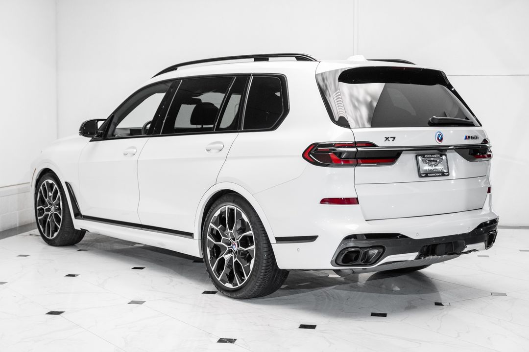 2023 BMW X7