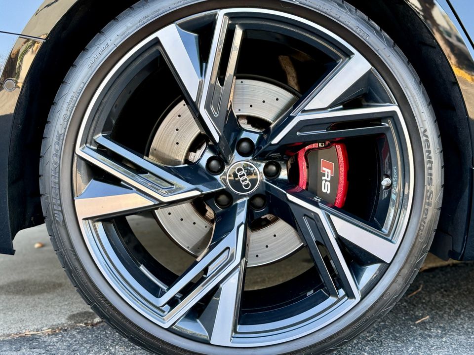 2022 Audi RS 6 Avant