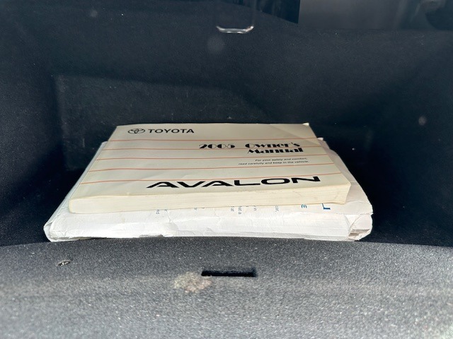 2005 Toyota AVALON