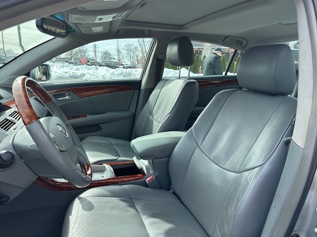 2005 Toyota AVALON