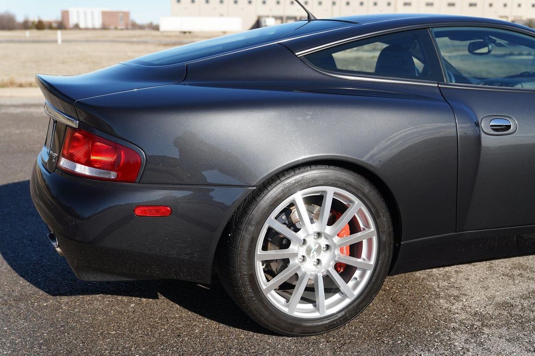 2006 Aston Martin Vanquish