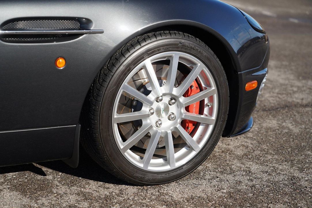 2006 Aston Martin Vanquish