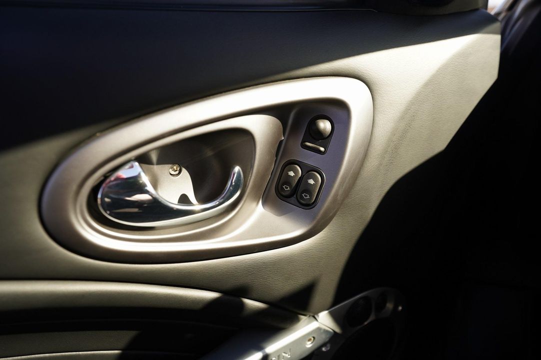 2006 Aston Martin Vanquish
