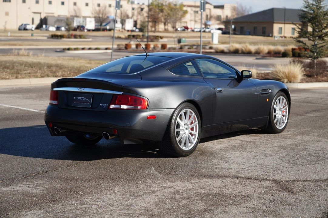 2006 Aston Martin Vanquish