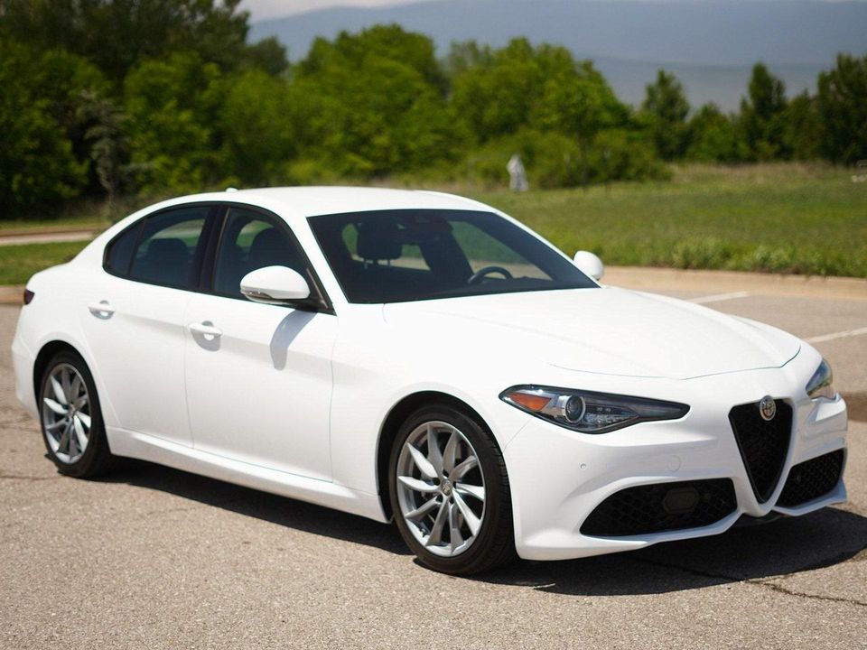 2022 Alfa Romeo Giulia