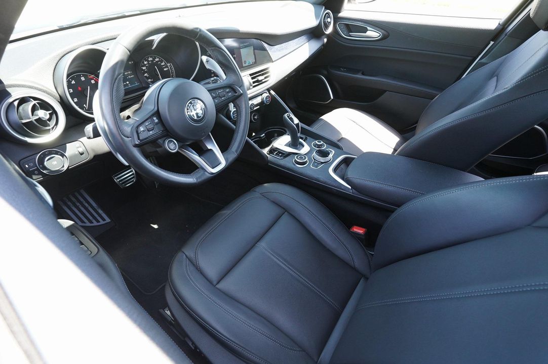 2022 Alfa Romeo Giulia