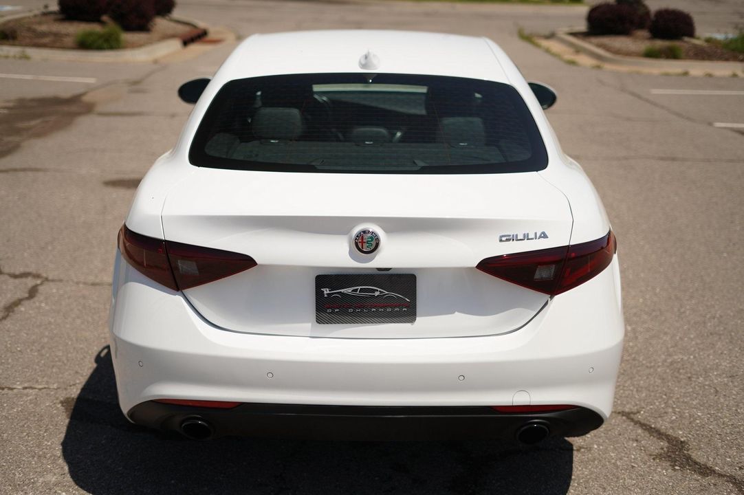 2022 Alfa Romeo Giulia