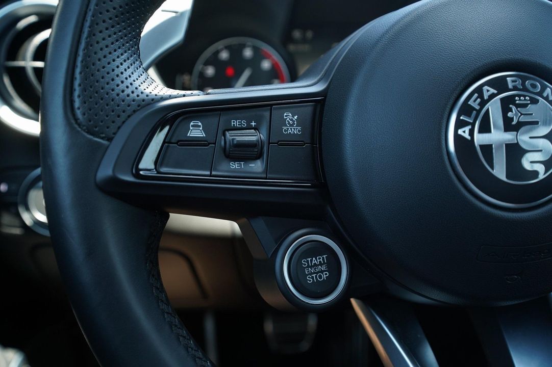 2022 Alfa Romeo Giulia