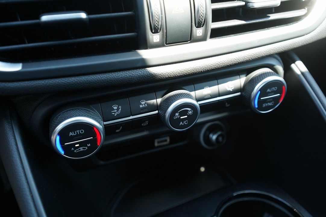 2022 Alfa Romeo Giulia