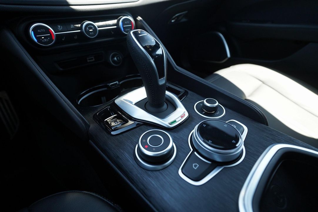 2022 Alfa Romeo Giulia