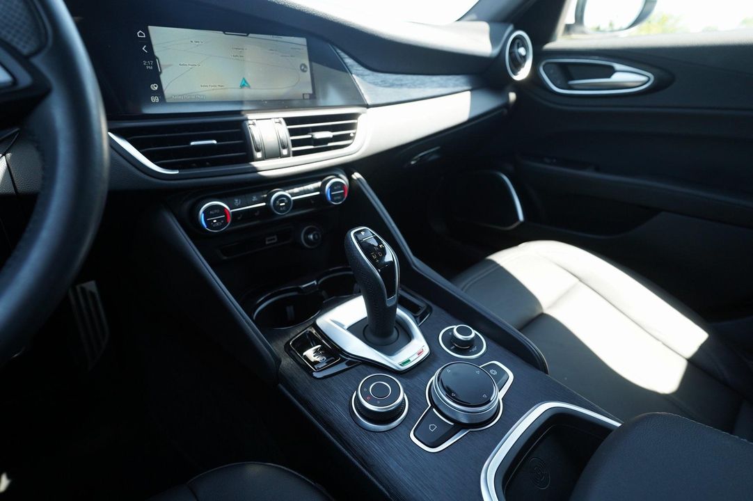 2022 Alfa Romeo Giulia