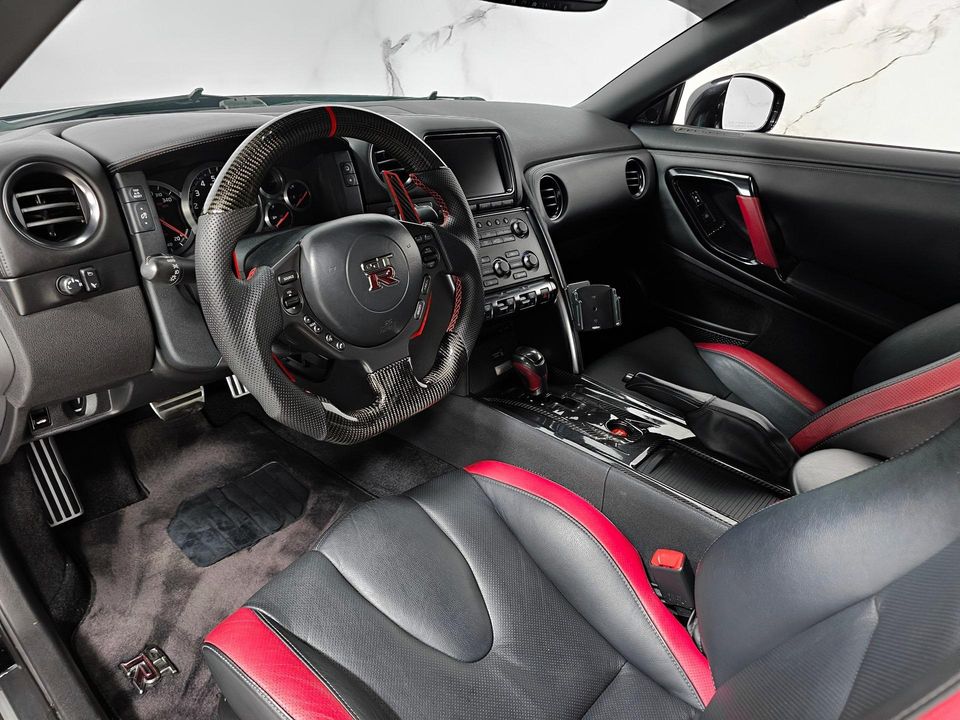 2012 Nissan GT-R