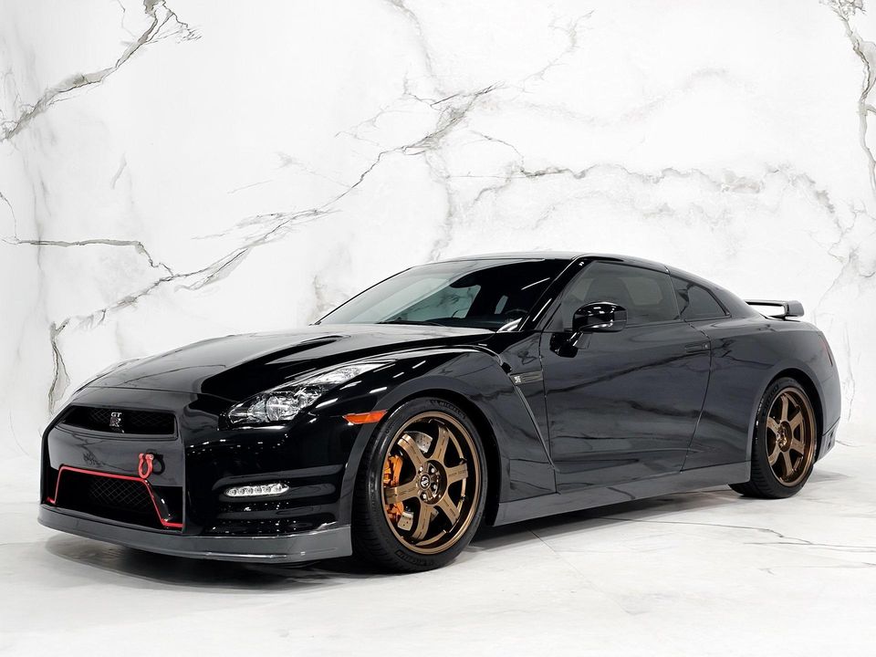 2012 Nissan GT-R