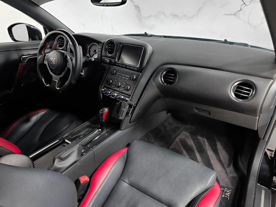 2012 Nissan GT-R