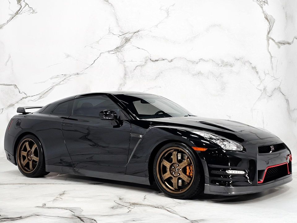 2012 Nissan GT-R