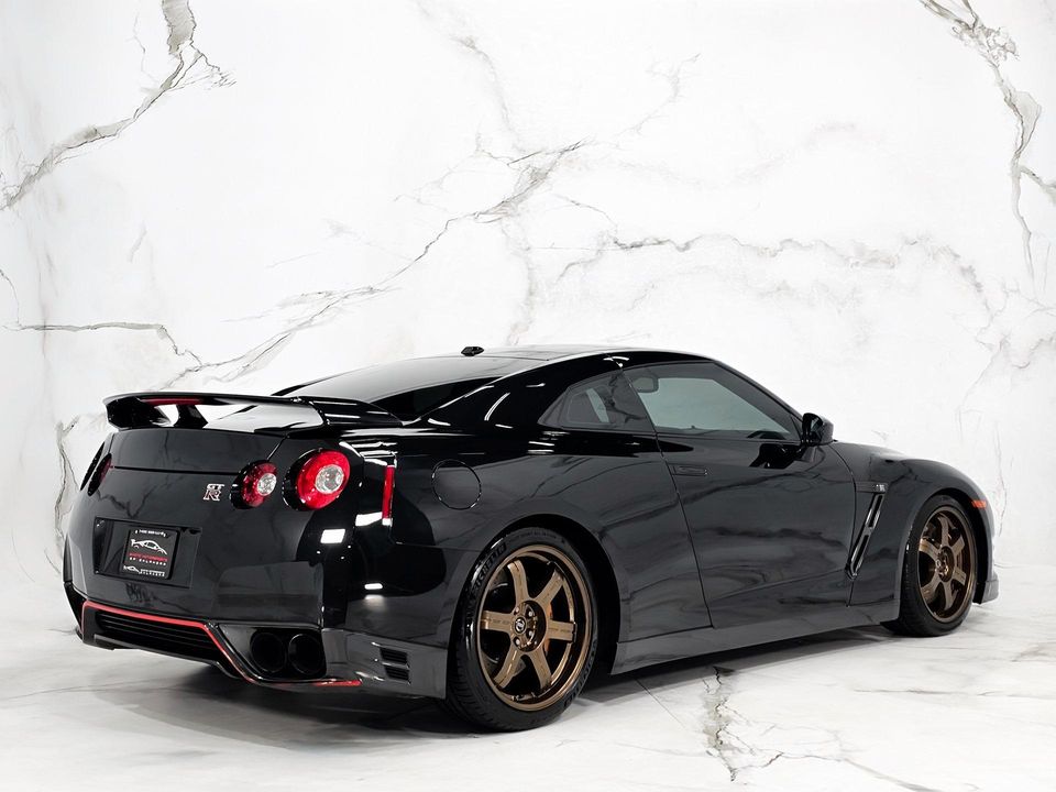 2012 Nissan GT-R