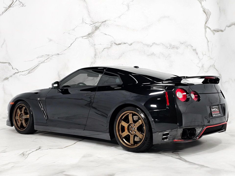 2012 Nissan GT-R